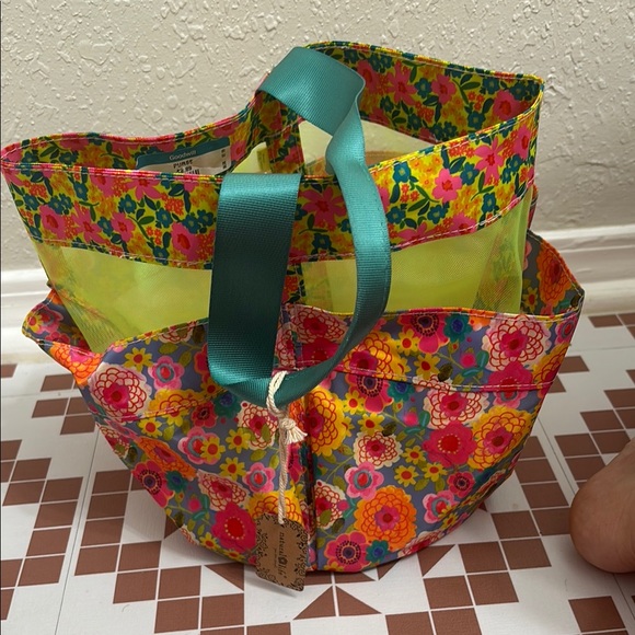 Retro Floral Garden Shower Caddy - Picture 4 of 4